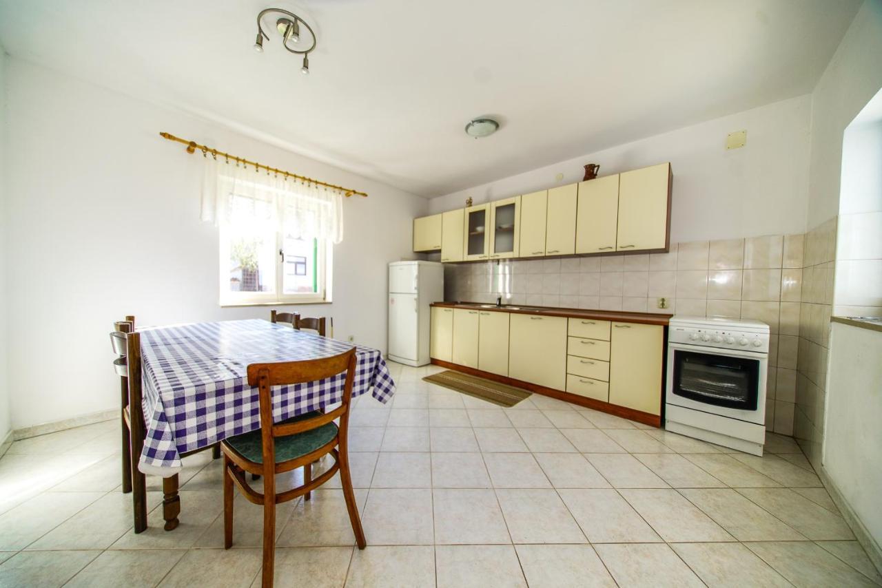 Apartments With A Parking Space Postira, Brac - 18472 Exterior foto
